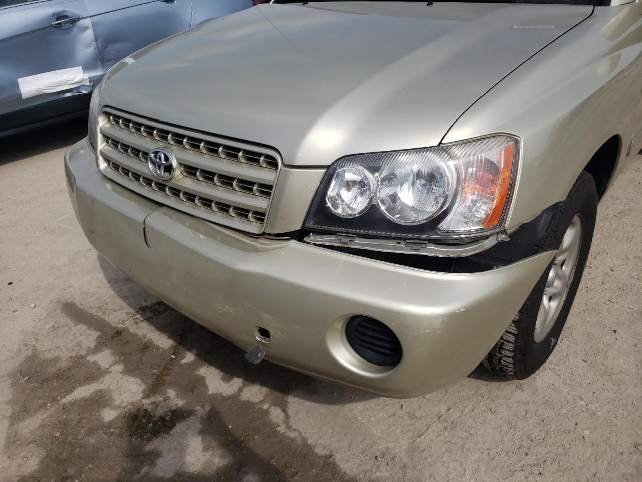 Photo 9 from auction – 2003 TOYOTA HIGHLANDER with VIN JTEGD21A330067682