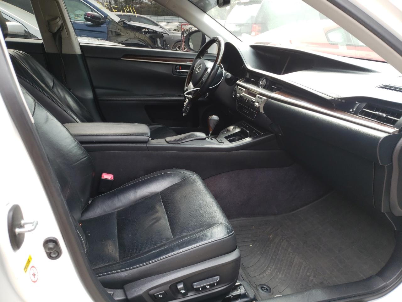 صورة رقم 5 من المزاد - 2014 LEXUS ES 350 مع VIN JTHBK1GG1E2106446