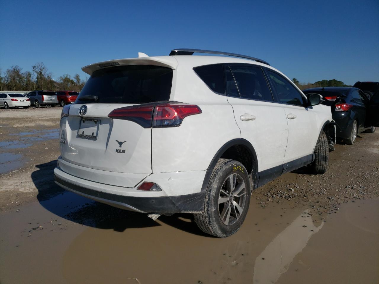 Photo 4 from auction – 2018 TOYOTA RAV4 ADVEN with VIN JTMWFREV8JD115019