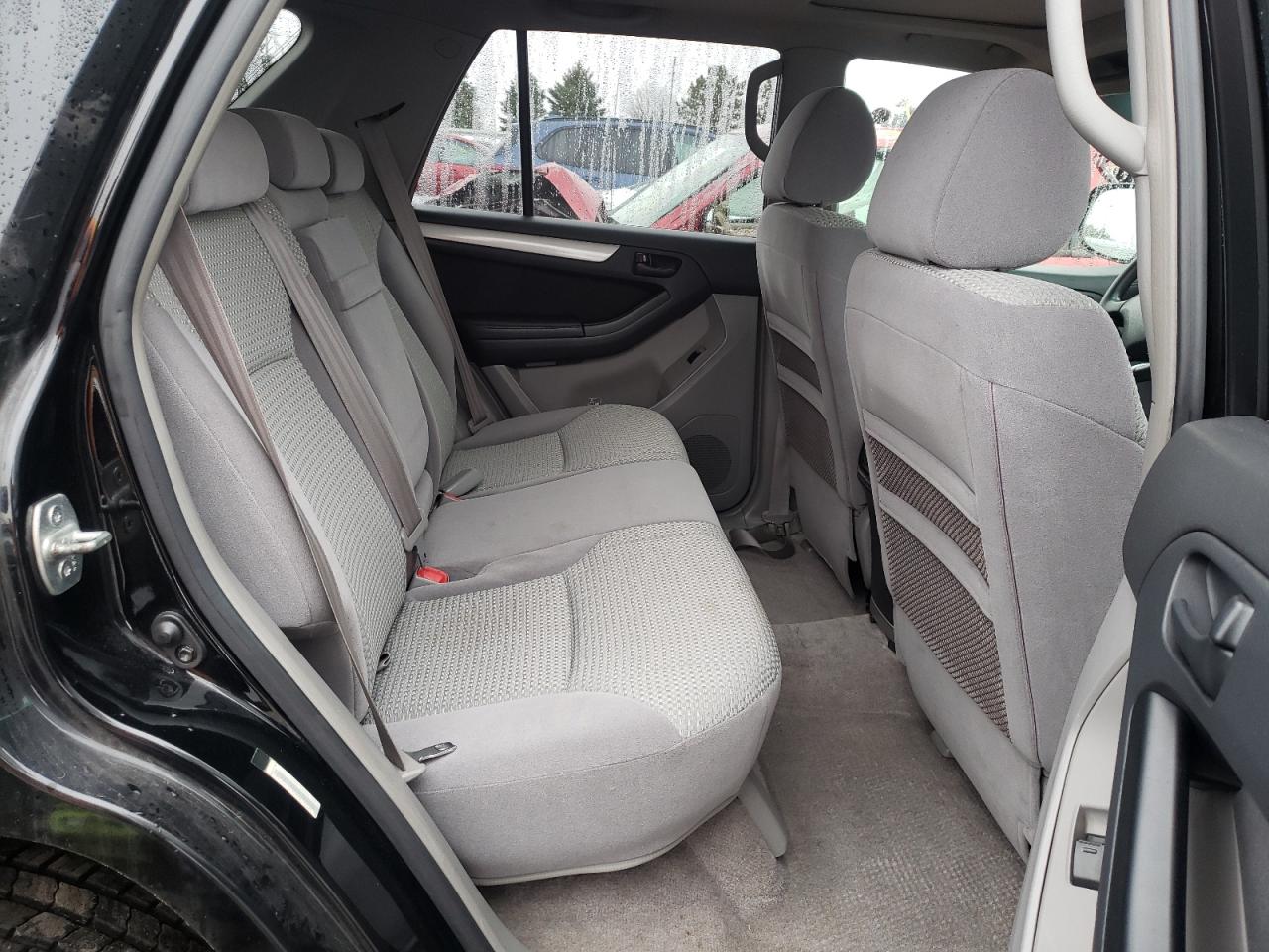 Photo 6 from auction – 2005 TOYOTA 4RUNNER SR with VIN JTEBT14R650055599