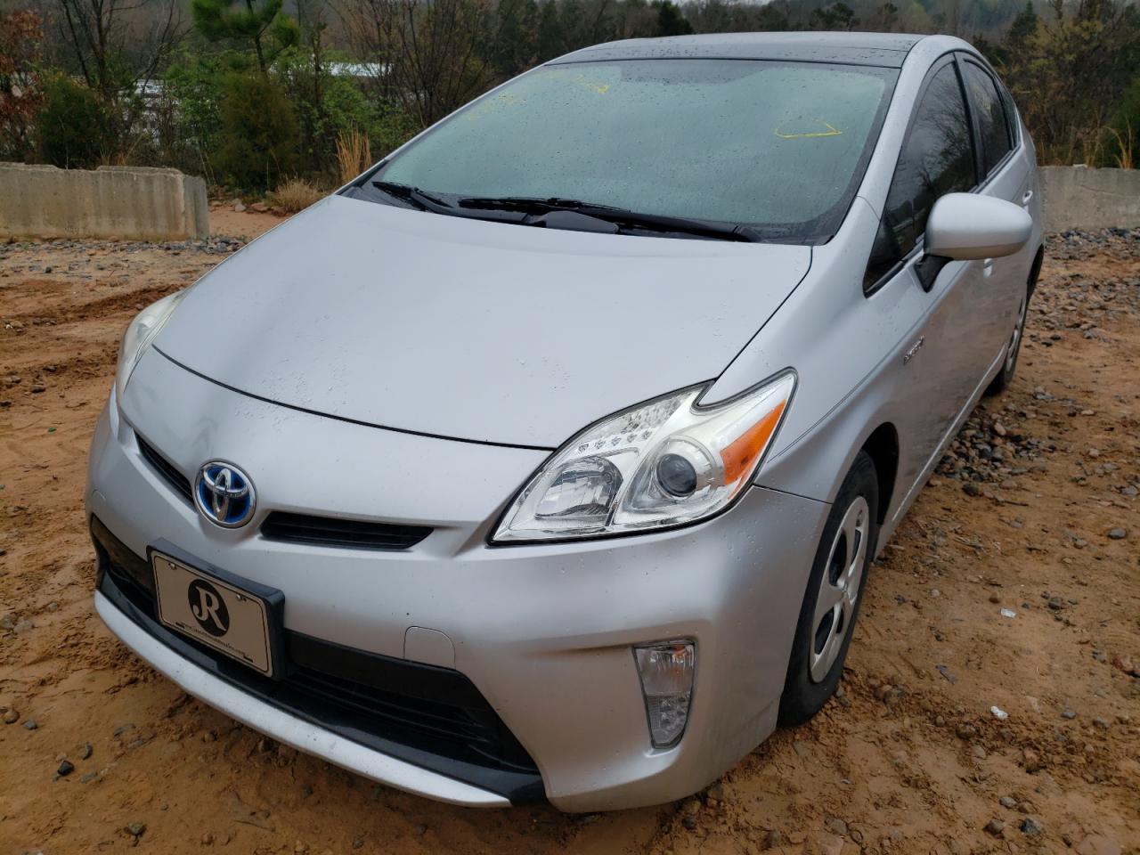Photo 2 from auction – 2015 TOYOTA PRIUS with VIN JTDKN3DU3F1916232
