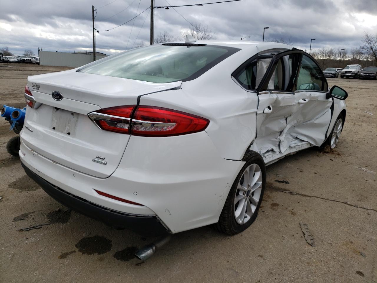 Photo 4 from auction – 2019 FORD FUSION SE with VIN 3FA6P0HD9KR282404