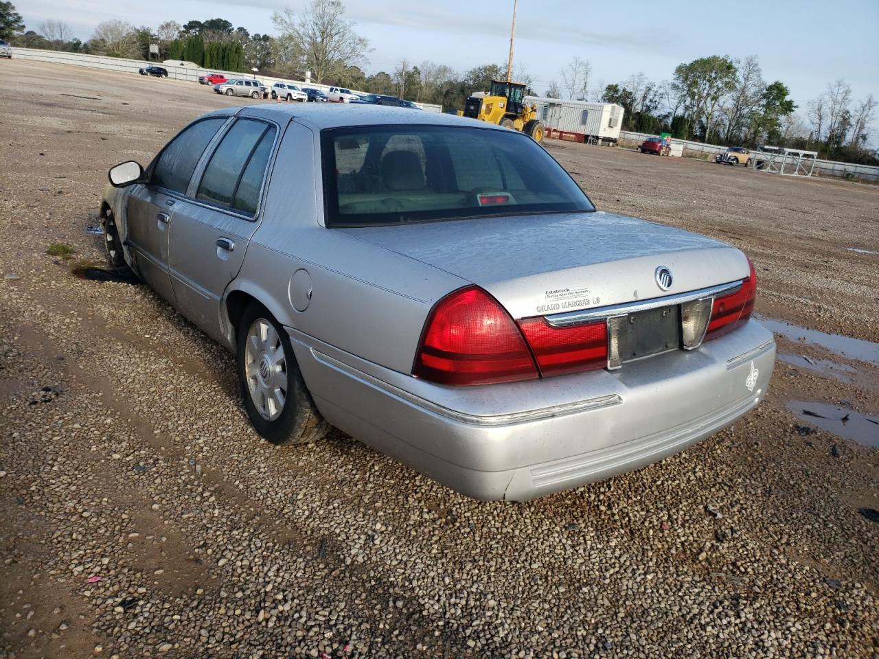 Photo 3 from auction – 2004 MERCURY GRAND MARQ with VIN 2MEFM75W54X606498