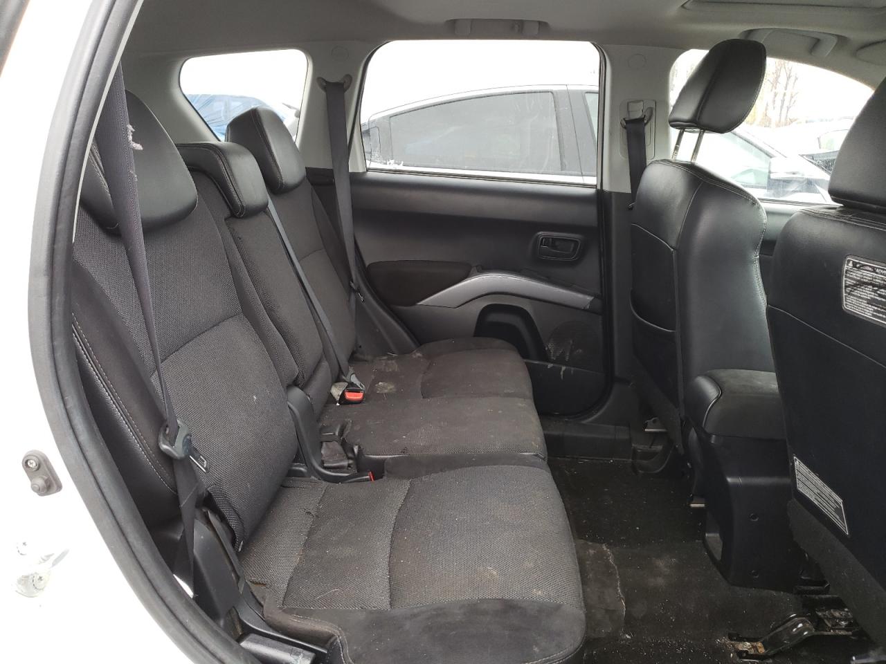 Photo 6 from auction – 2008 MITSUBISHI OUTLANDER with VIN JA4LT31W08Z011283
