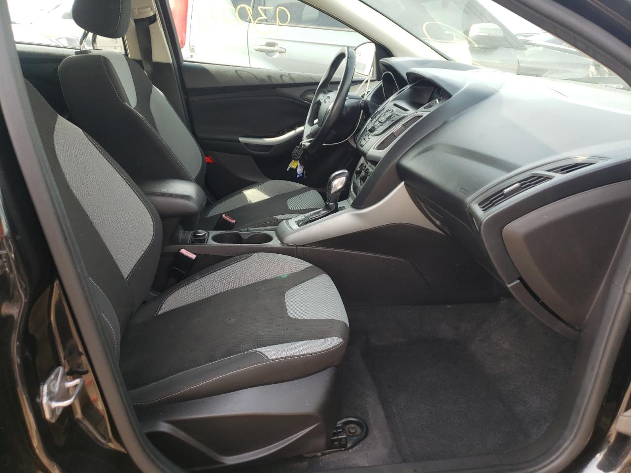 Photo 5 from auction – 2012 FORD FOCUS SE with VIN 1FAHP3K29CL287717