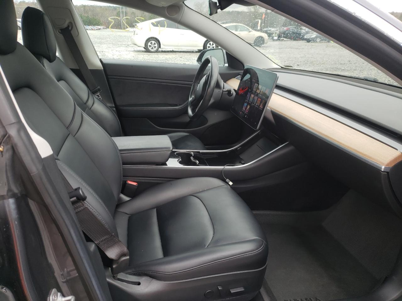 Photo 5 from auction – 2018 TESLA MODEL 3 with VIN 5YJ3E1EA3JF010899