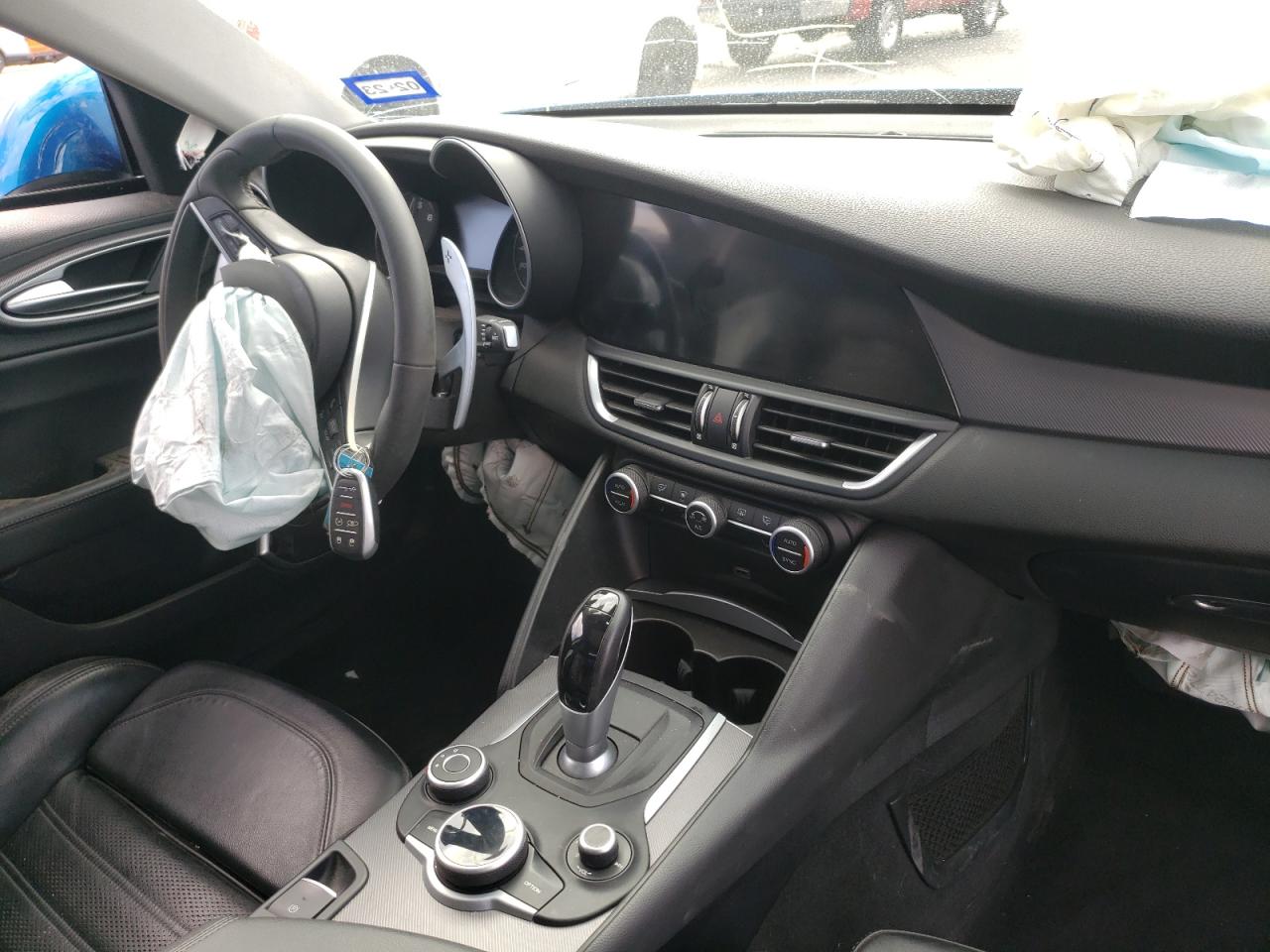 Photo 9 from auction – 2018 ALFA ROMEO GIULIA TI with VIN ZARFAECNXJ7576656