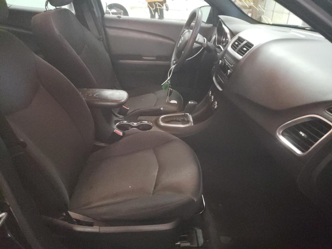 Photo 5 from auction – 2014 DODGE AVENGER SE with VIN 1C3CDZAB2EN223483