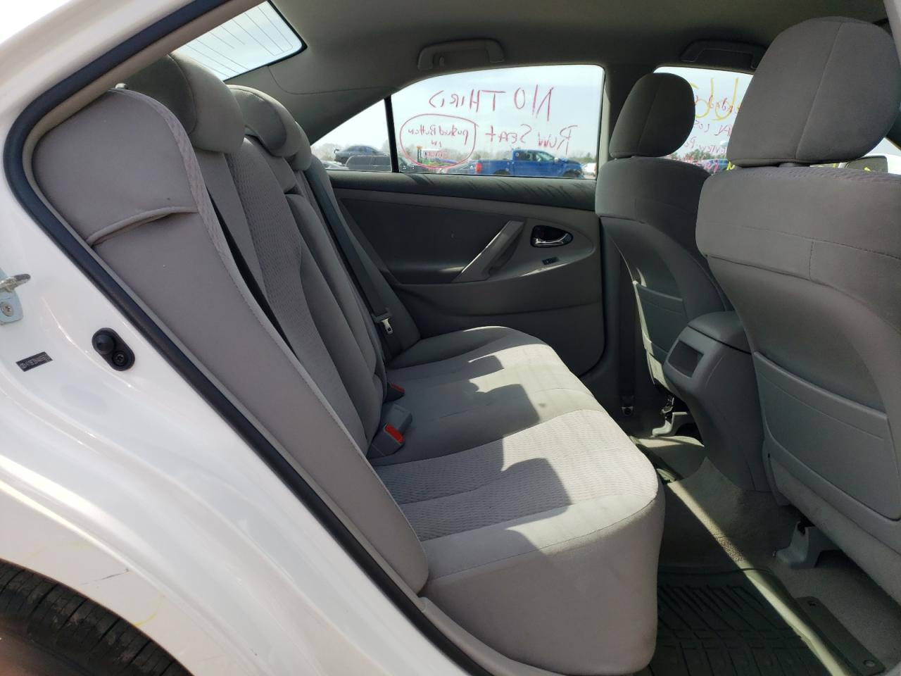 Photo 6 from auction – 2010 TOYOTA CAMRY BASE with VIN 4T1BF3EK4AU556773