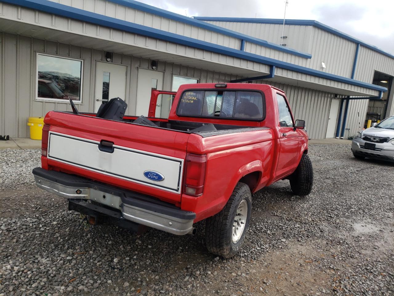Photo 4 from auction – 1992 FORD RANGER with VIN 1FTCR11A1NUB66639