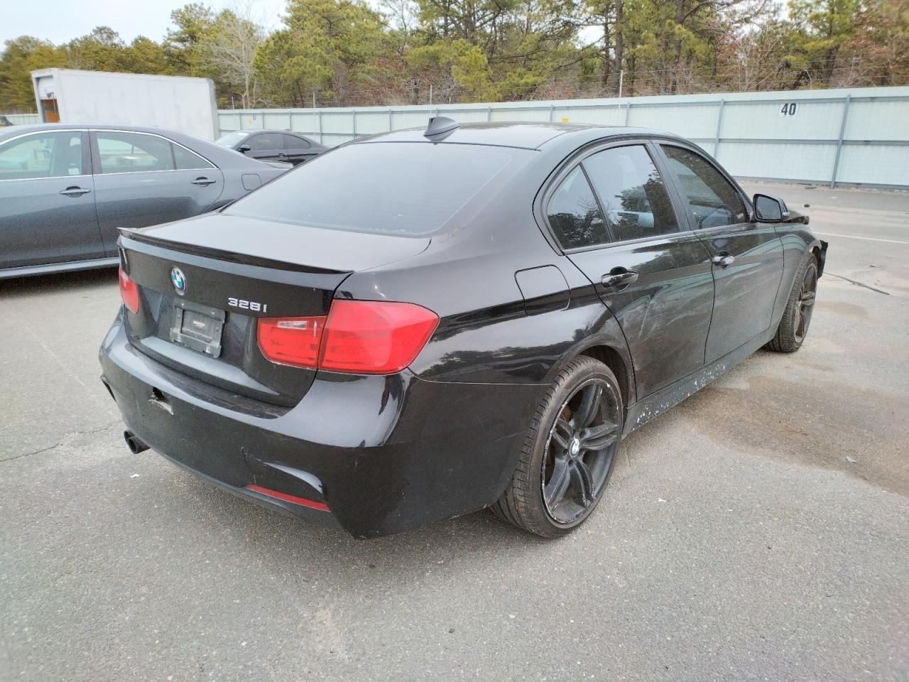 Photo 4 from auction – 2012 BMW 328I with VIN WBA3C1C52CF432055