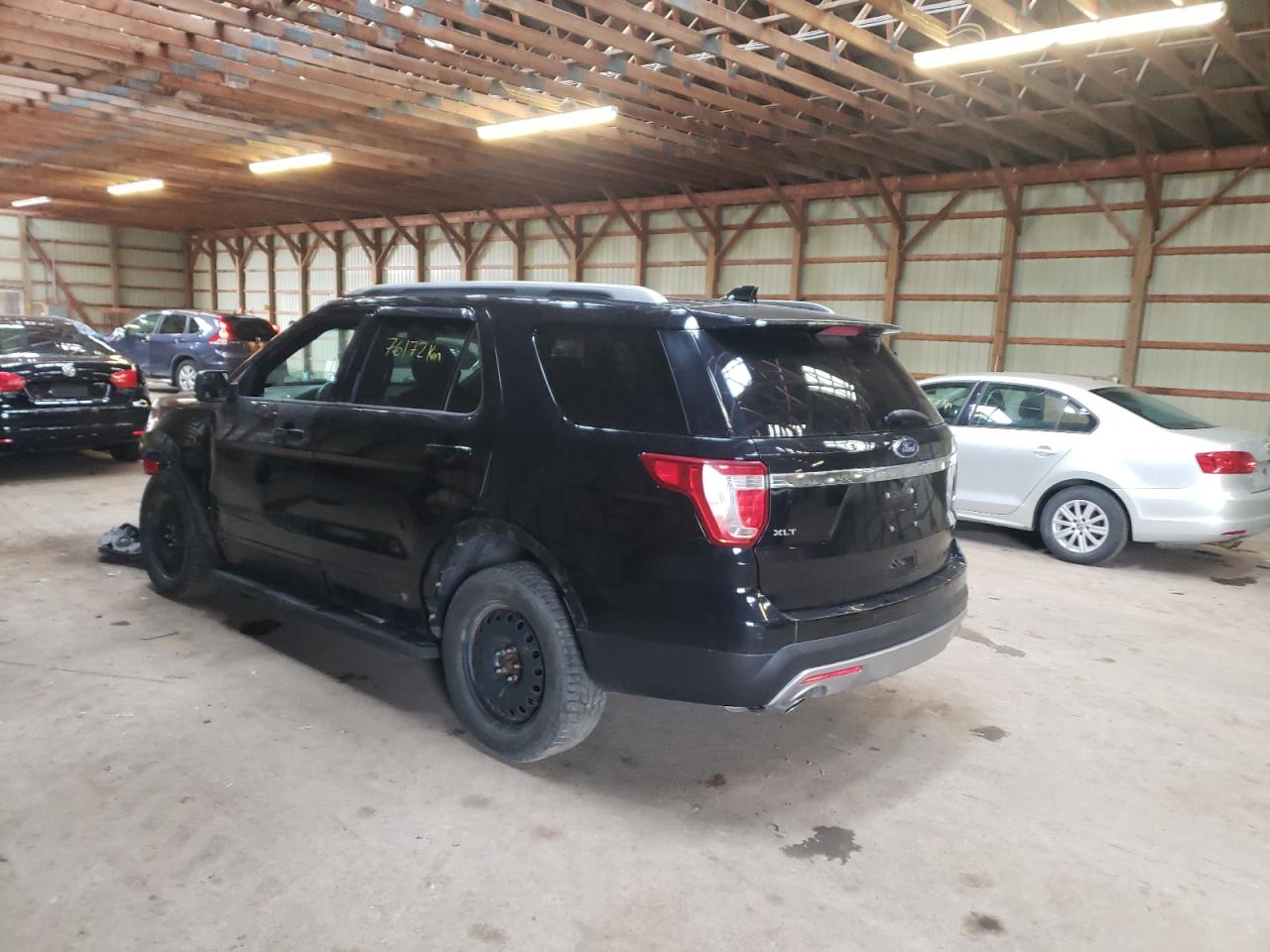 Photo 3 from auction – 2017 FORD EXPLORER X with VIN 1FM5K8D84HGA13671