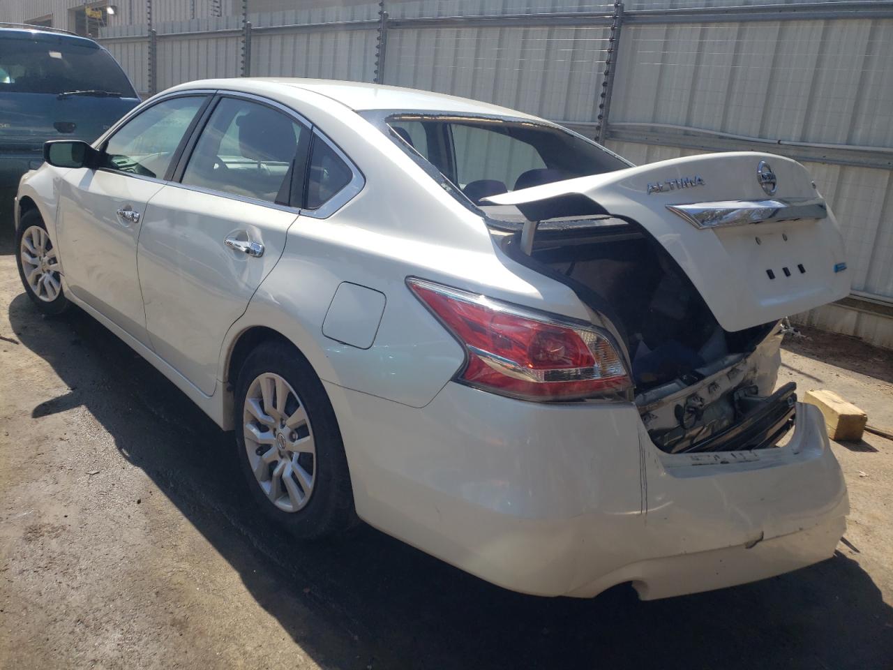 Photo 3 from auction – 2014 NISSAN ALTIMA 2.5 with VIN 1N4AL3AP1EC202561