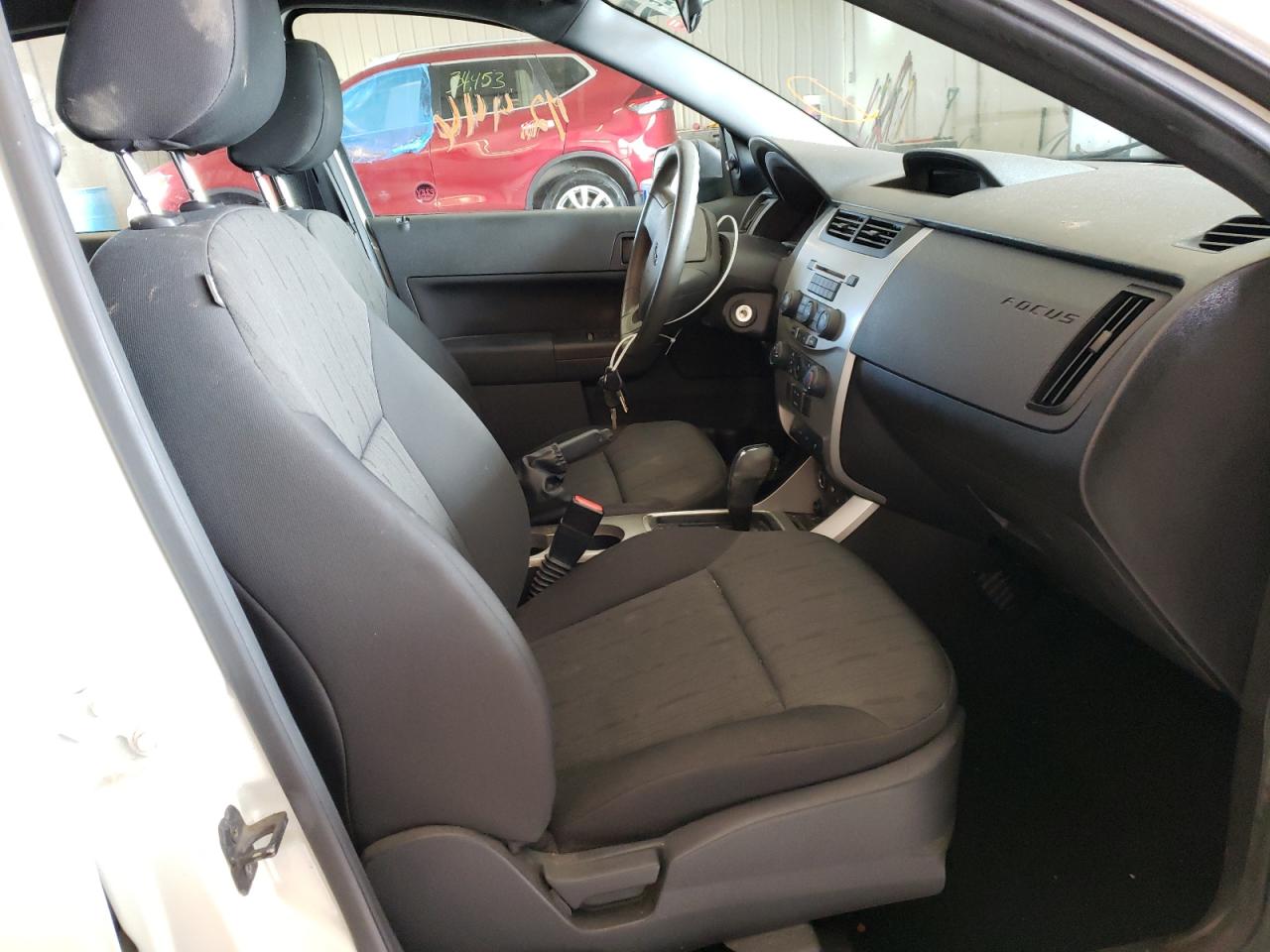 Photo 5 from auction – 2010 FORD FOCUS SE with VIN 1FAHP3FN6AW219181