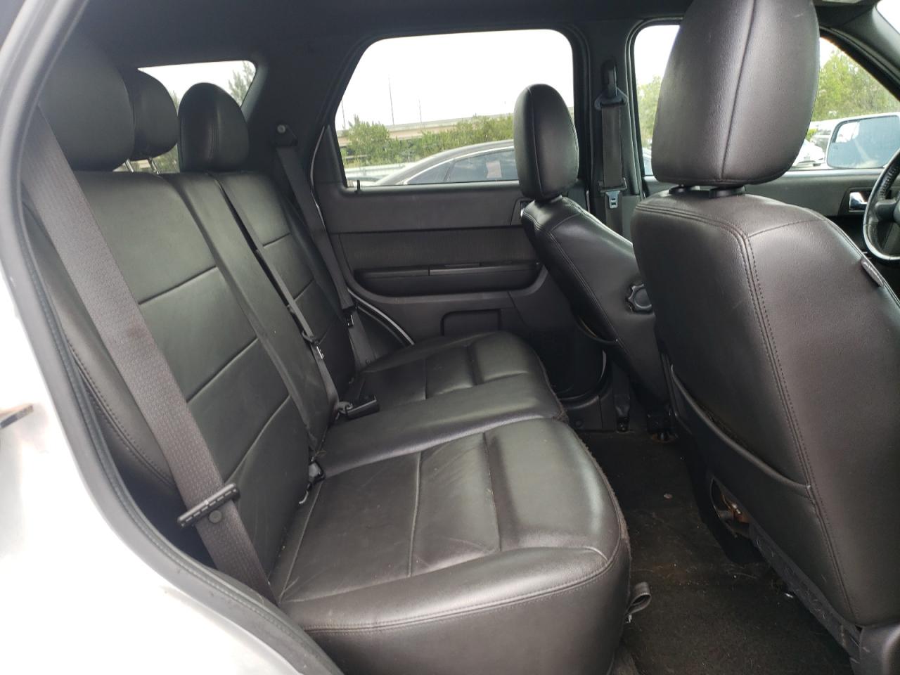 Photo 6 from auction – 2011 FORD ESCAPE LIM with VIN 1FMCU9E79BKC12300
