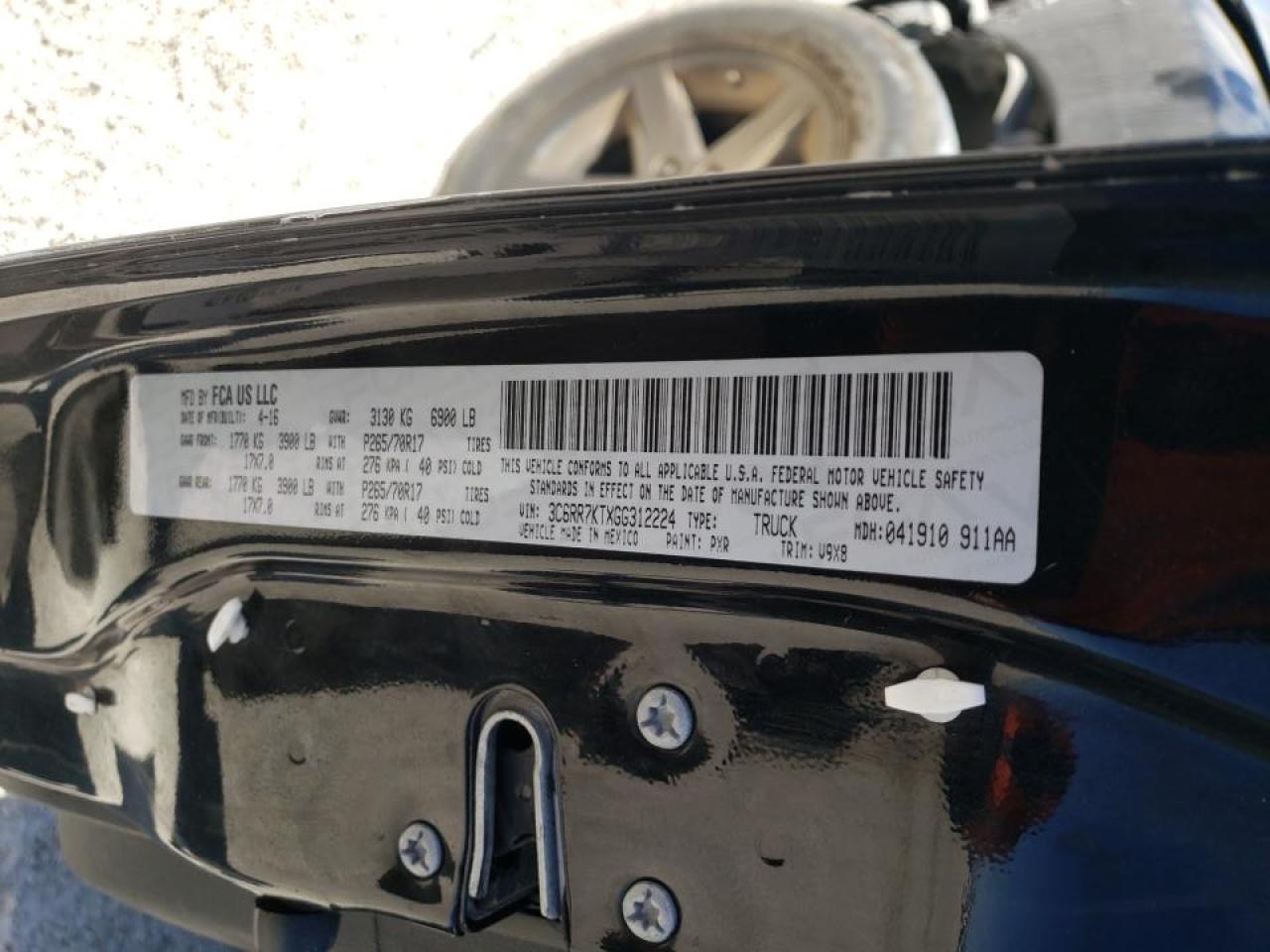 Photo 10 from auction – 2016 RAM 1500 ST with VIN 3C6RR7KTXGG312224
