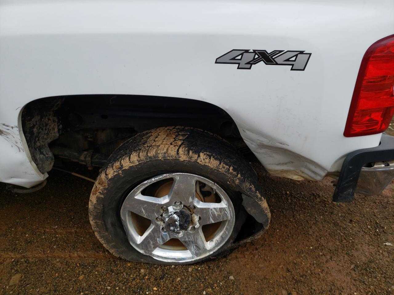 Photo 9 from auction – 2013 CHEVROLET SILVERADO with VIN 1GC2KXCG6DZ258089
