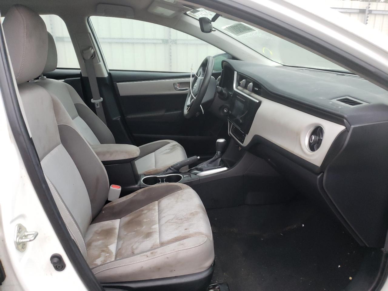 Photo 5 from auction – 2019 TOYOTA COROLLA L with VIN 5YFBURHE2KP945736