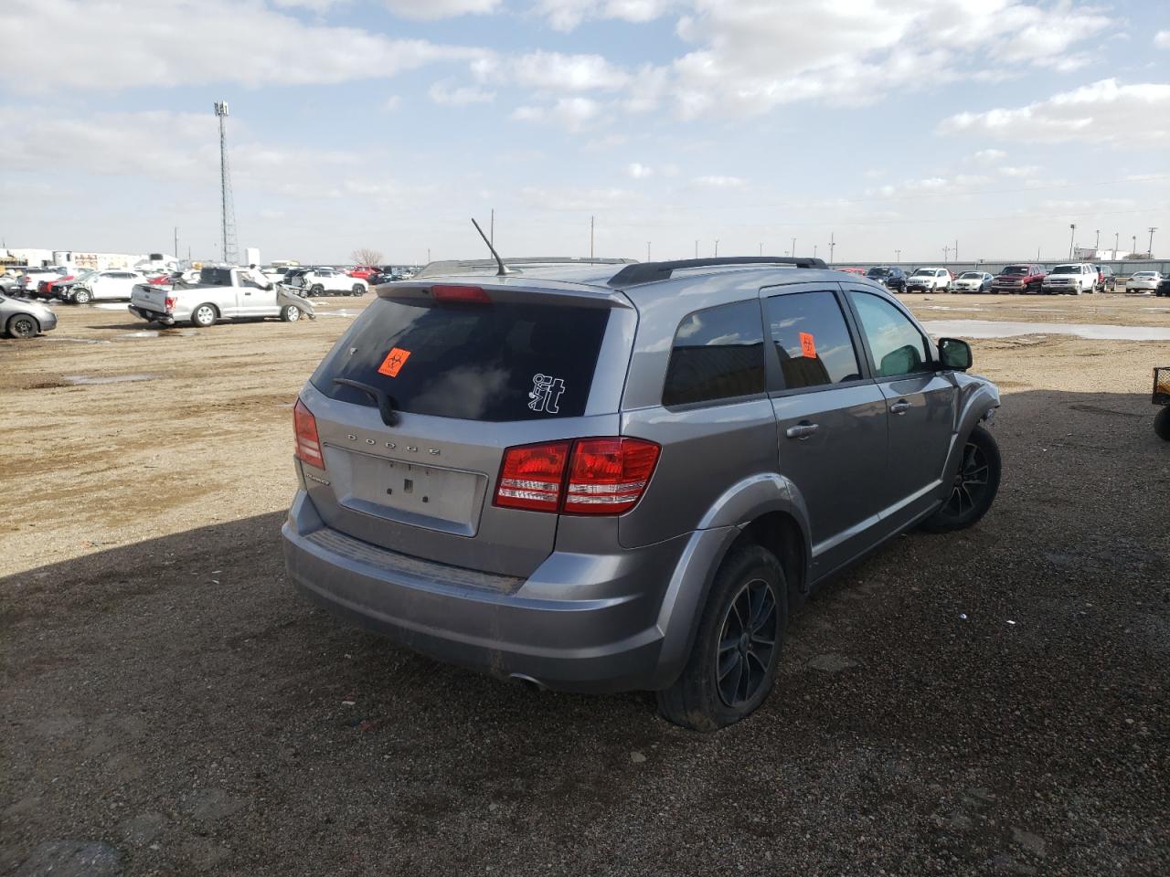 Photo 4 from auction – 2018 DODGE JOURNEY SE with VIN 3C4PDCAB8JT310499