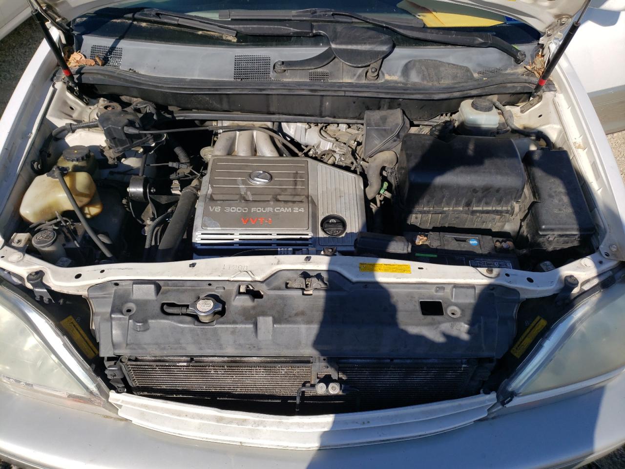 Photo 7 from auction – 2001 LEXUS RX 300 with VIN JTJGF10U510104133