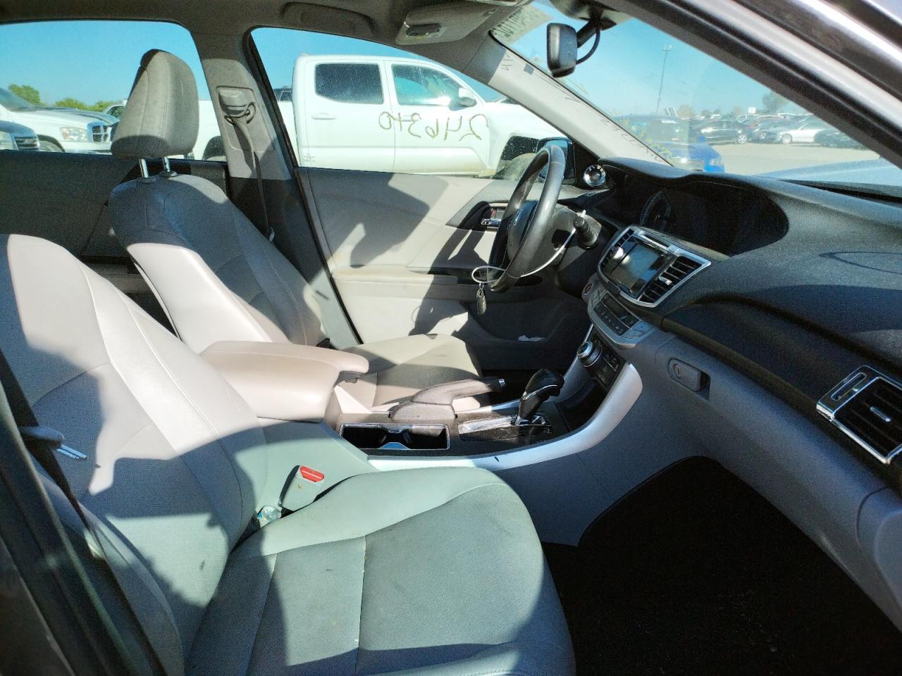 Photo 5 from auction – 2014 HONDA ACCORD EXL with VIN 1HGCR3F84EA035967