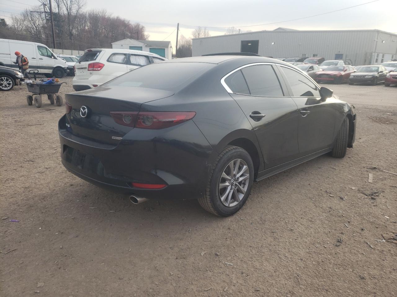 Photo 4 from auction – 2021 MAZDA 3 with VIN JM1BPAAL7M1307569
