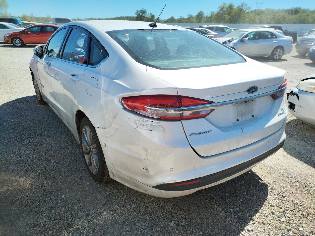 Photo 3 from auction – 2017 FORD FUSION SE with VIN 3FA6P0LU5HR330061