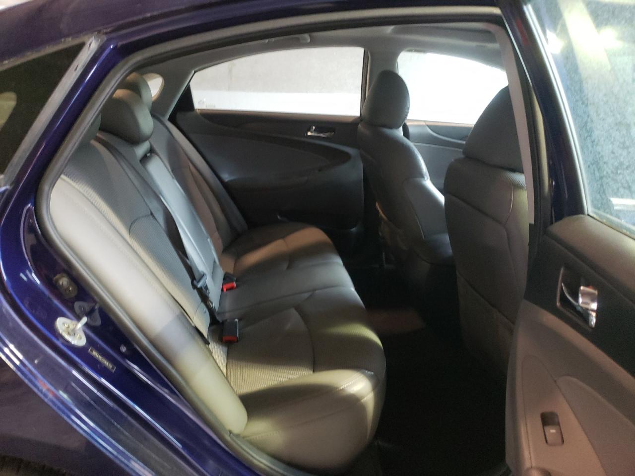 Photo 6 from auction – 2013 HYUNDAI SONATA SE with VIN 5NPEC4AC2DH606759