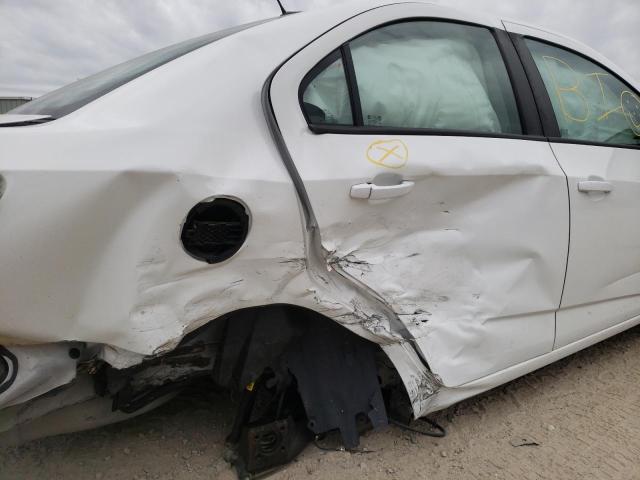 Photo 9 from auction – 2015 CHEVROLET SONIC LS with VIN 1G1JA5SG1F4218452