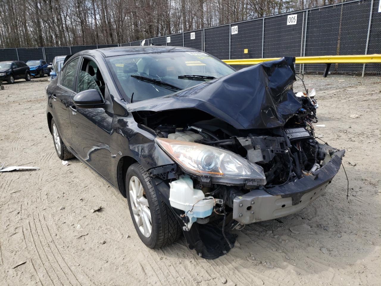 MAZDA 3 I 2012 with VIN JM1BL1V86C1608155 - Photo from auction