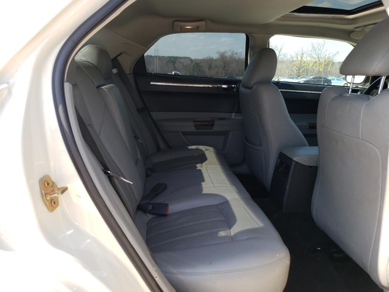 Photo 6 from auction – 2006 CHRYSLER 300C with VIN 2C3LK63H36H345141