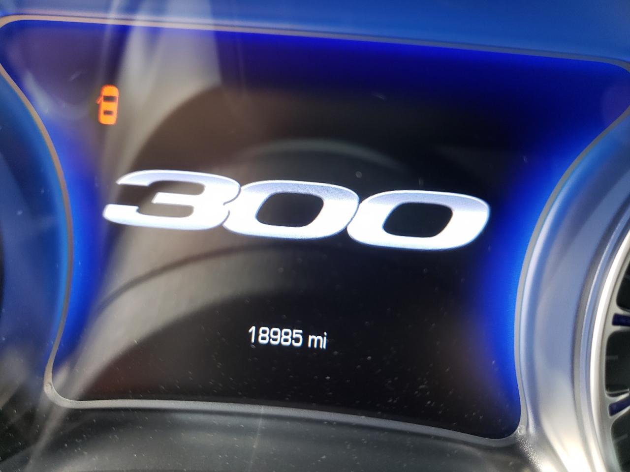 Photo 8 from auction – 2019 CHRYSLER 300 TOURIN with VIN 2C3CCAAG4KH723052