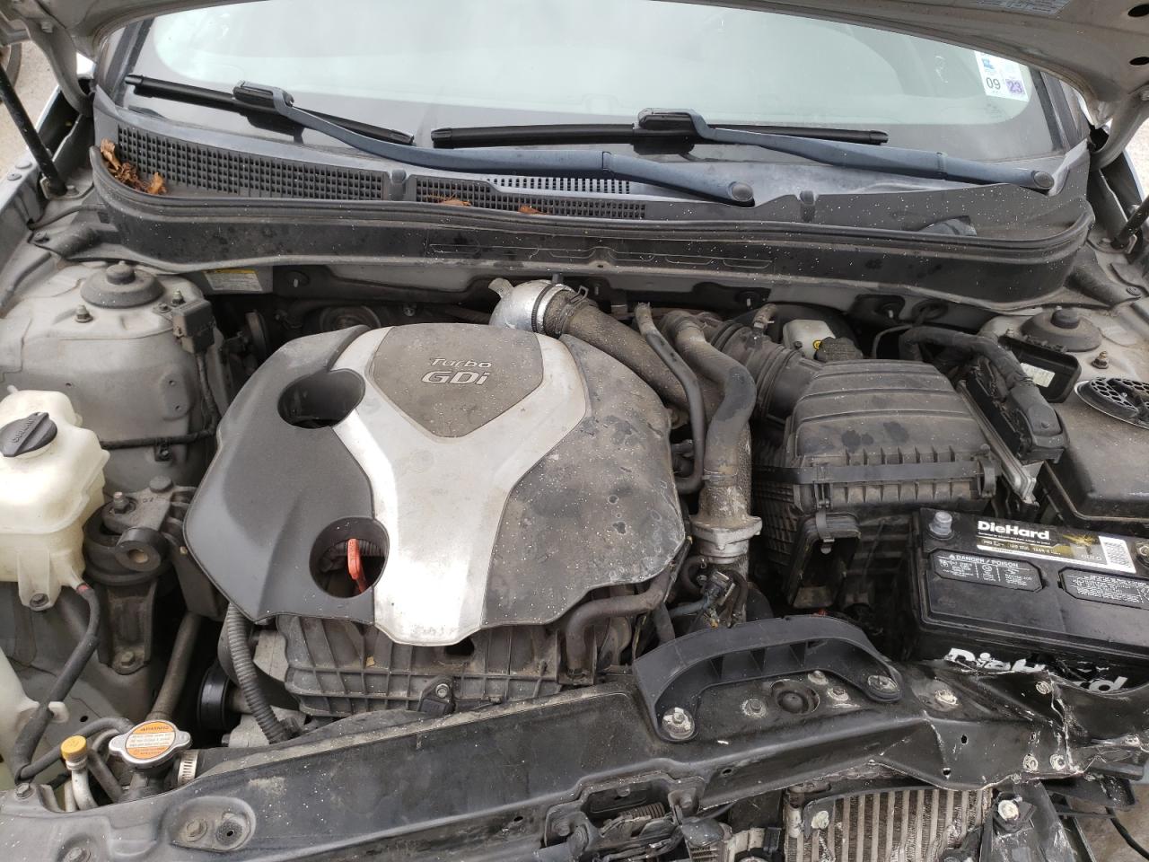 Photo 12 from auction – 2011 HYUNDAI SONATA SE with VIN 5NPEC4ABXBH273523