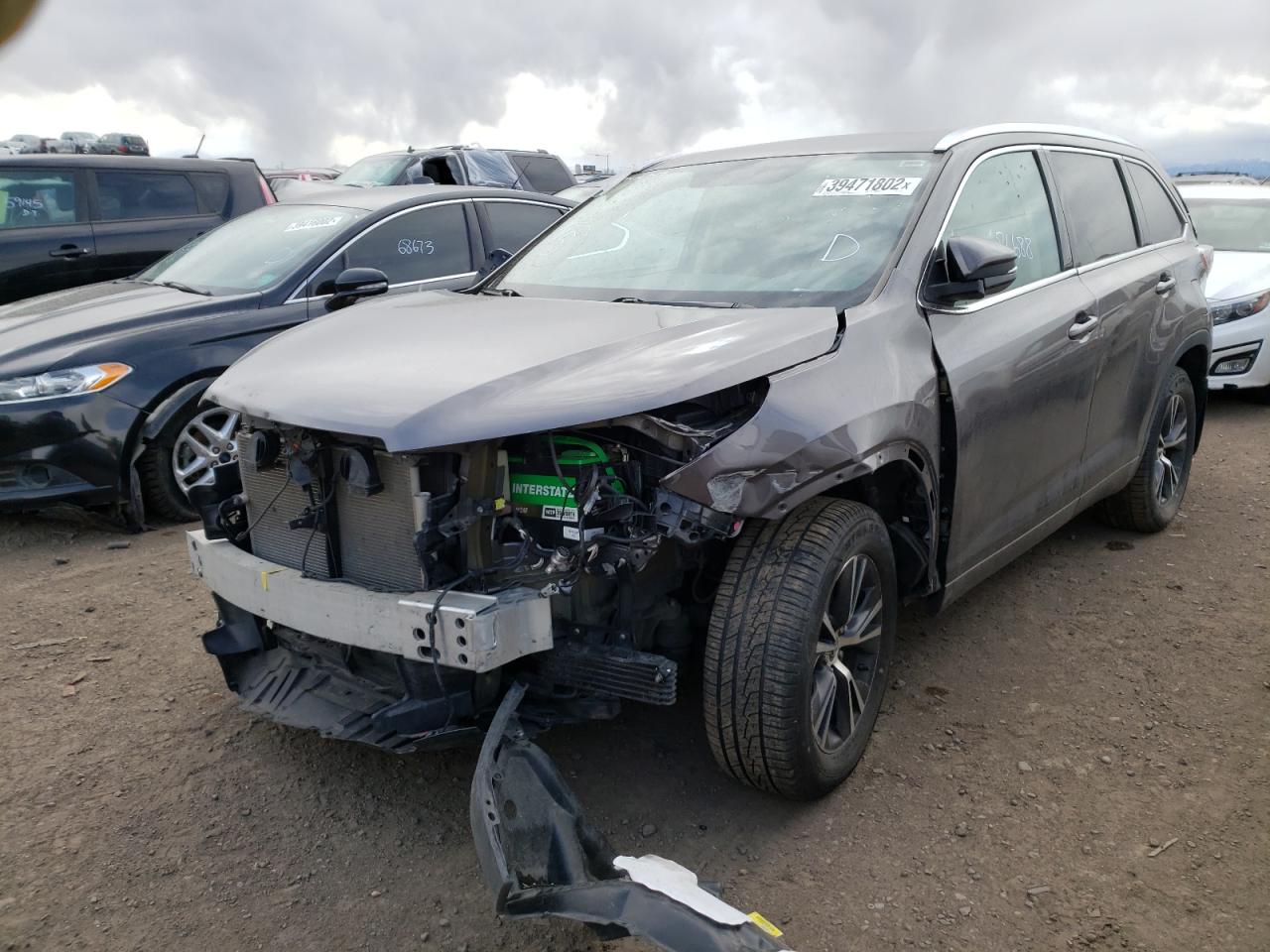 Photo 2 from auction – 2016 TOYOTA HIGHLANDER with VIN 5TDJKRFH7GS281611