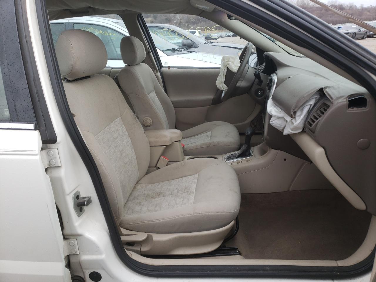 Photo 5 from auction – 2004 SATURN L300 LEVEL with VIN 1G8JC54F44Y503975
