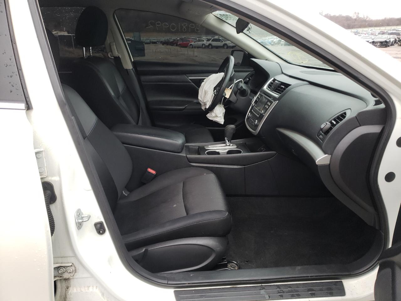 Photo 5 from auction – 2016 NISSAN ALTIMA 2.5 with VIN 1N4AL3AP2GC272895