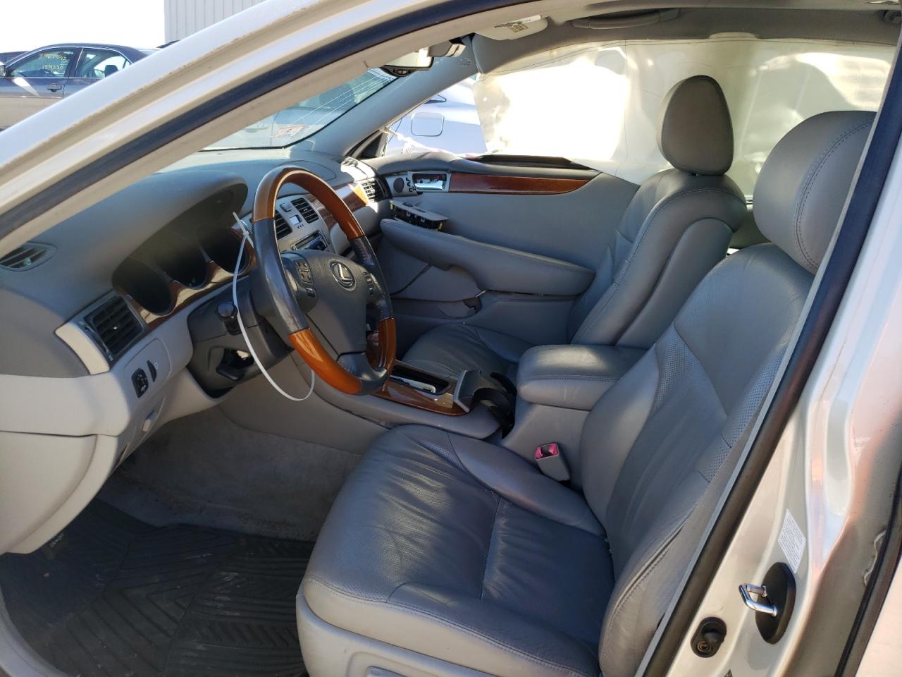 Photo 5 from auction – 2005 LEXUS ES 330 with VIN JTHBA30G555094017