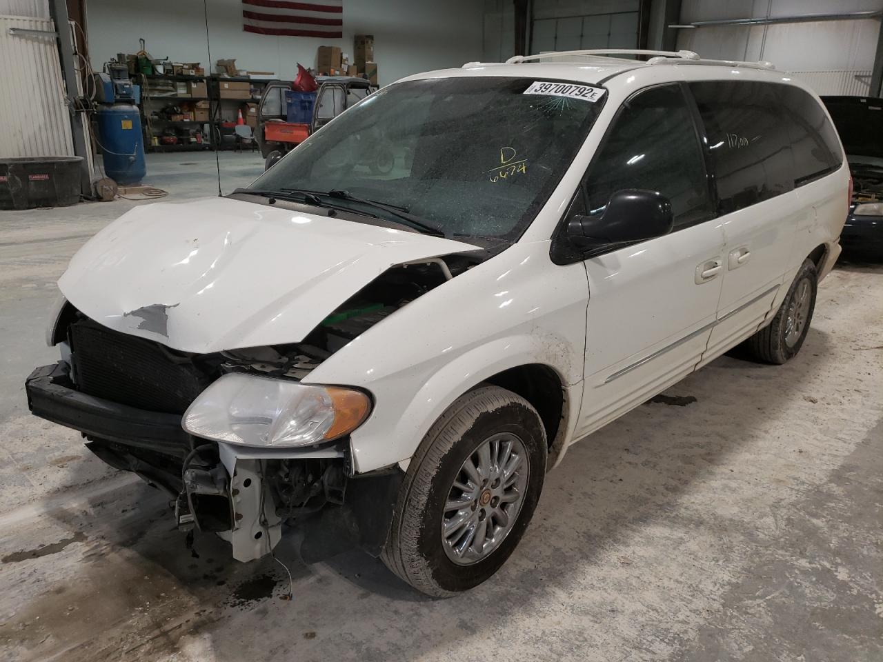 Photo 2 from auction – 2002 CHRYSLER TOWN & COU with VIN 2C8GT64L92R576674