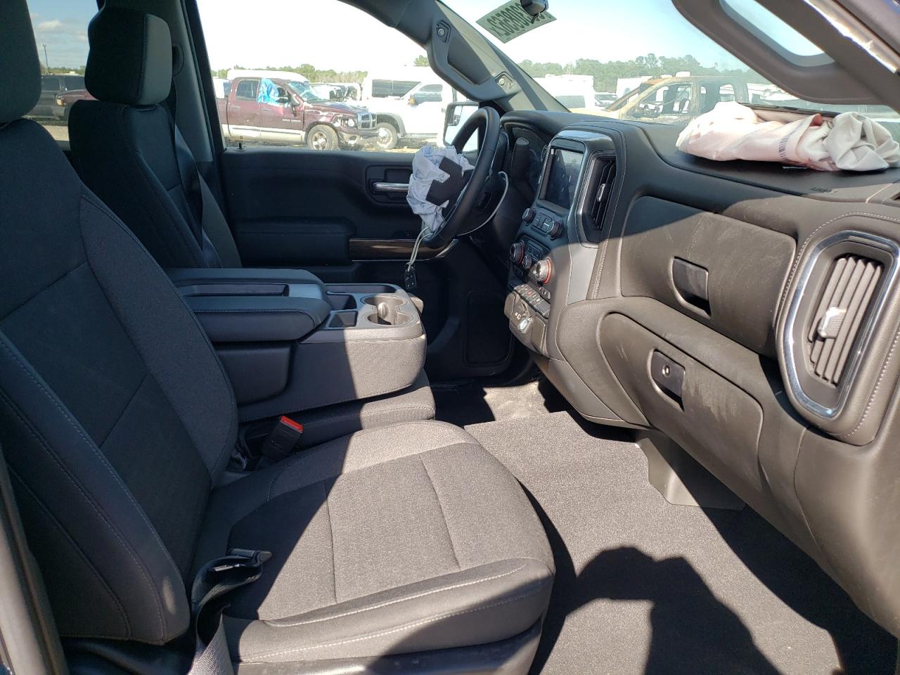 Photo 5 from auction – 2021 CHEVROLET SILVERADO with VIN 1GCRYEEK8MZ333460