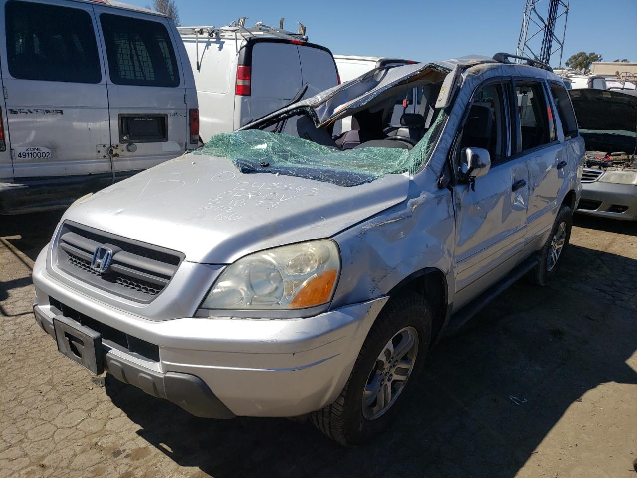 Photo 2 from auction – 2005 HONDA PILOT EXL with VIN 2HKYF18625H542629
