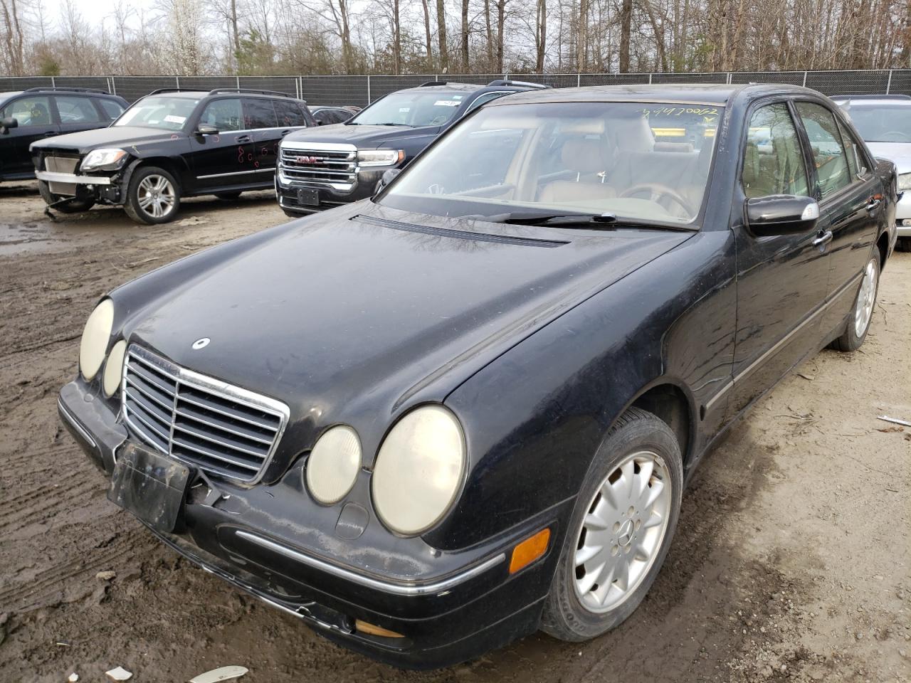 Photo 2 from auction – 2002 MERCEDES-BENZ E 320 4MAT with VIN WDBJF82J02X067861