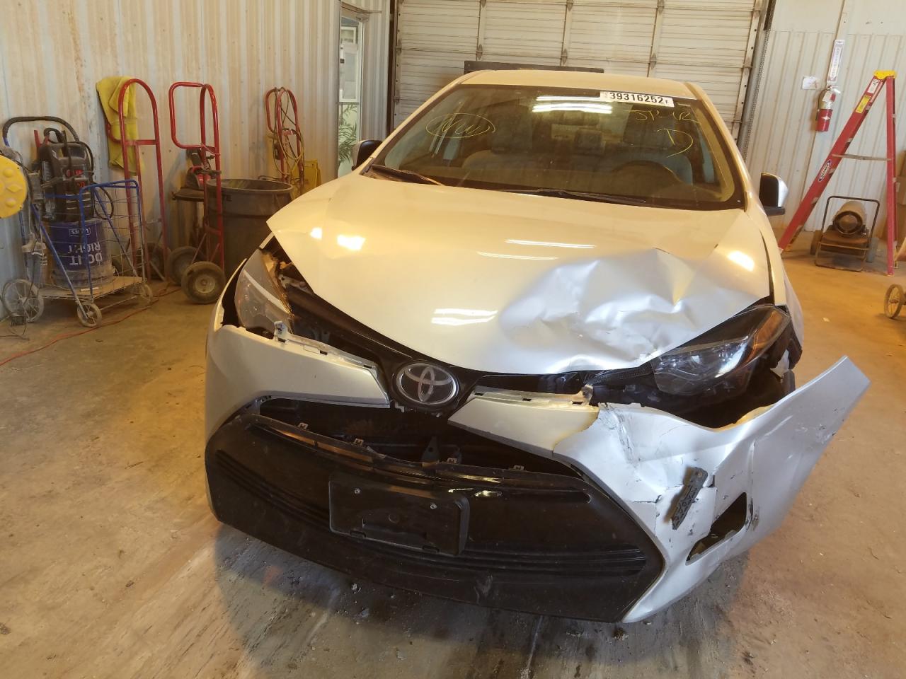 Photo 9 from auction – 2017 TOYOTA COROLLA L with VIN 5YFBURHE8HP687490