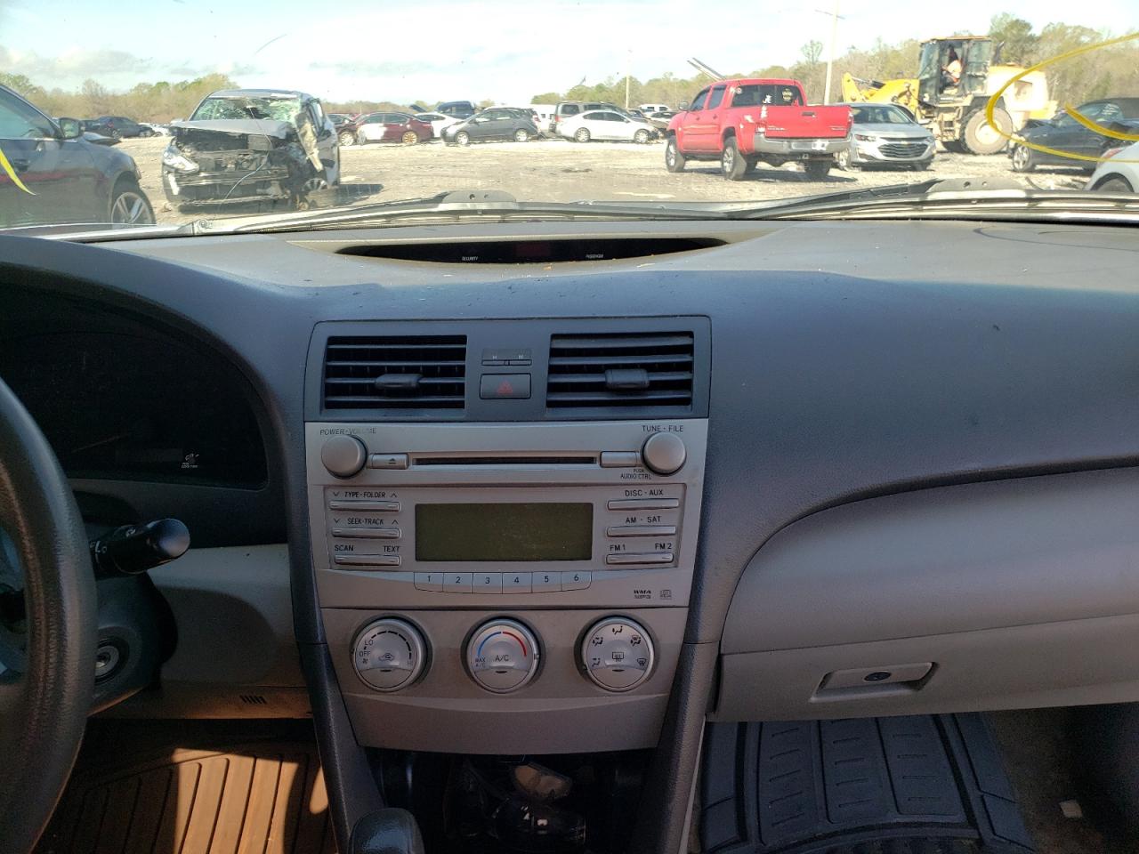 Photo 9 from auction – 2010 TOYOTA CAMRY BASE with VIN 4T1BF3EK6AU116845