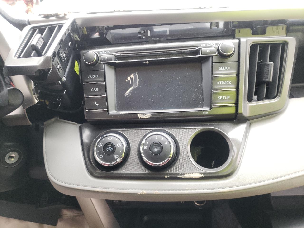 Photo 9 from auction – 2014 TOYOTA RAV4 LE with VIN 2T3BFREV8EW139487