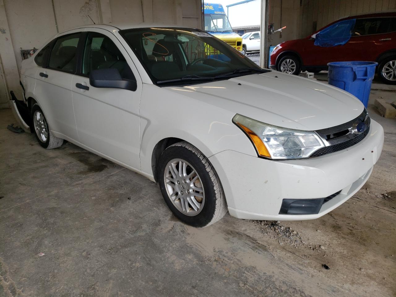 FORD FOCUS SE 2010 with VIN 1FAHP3FN6AW219181 - Photo from auction