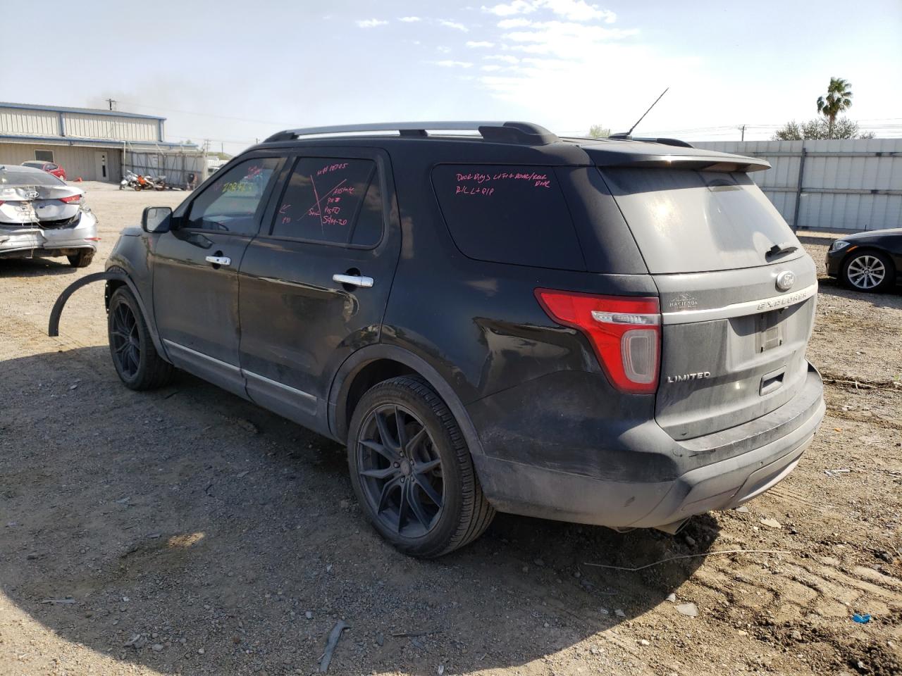 Photo 3 from auction – 2012 FORD EXPLORER L with VIN 1FMHK7F84CGA40513