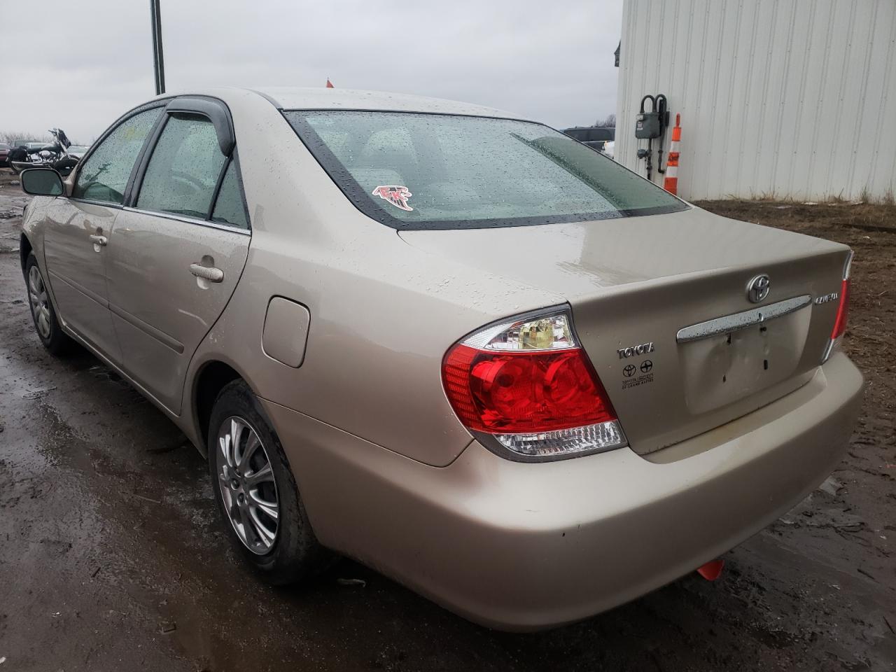 Photo 3 from auction – 2006 TOYOTA CAMRY with VIN 4T1BE32K66U714755