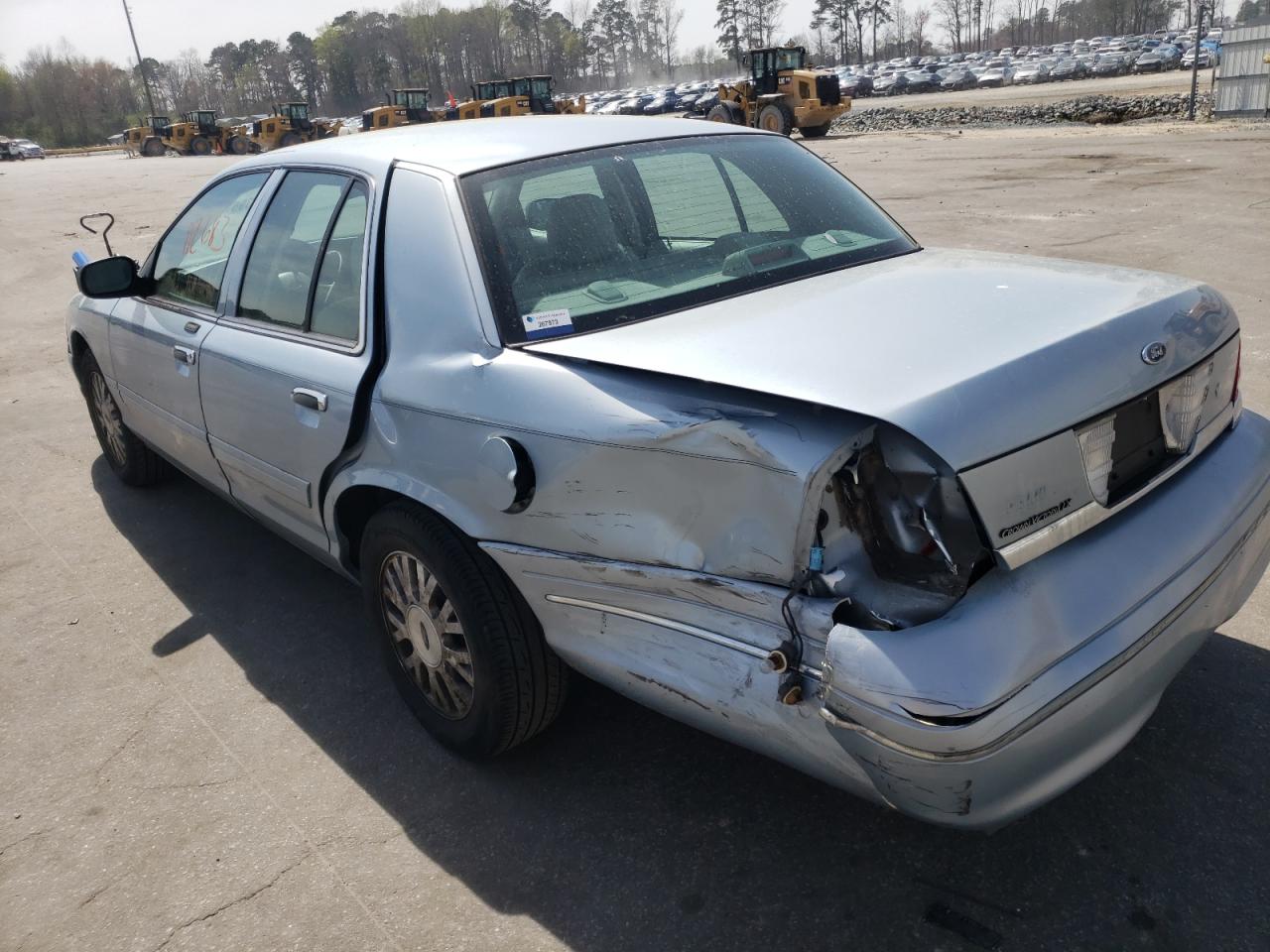 Photo 9 from auction – 2004 FORD CROWN VICT with VIN 2FAFP74W34X172503
