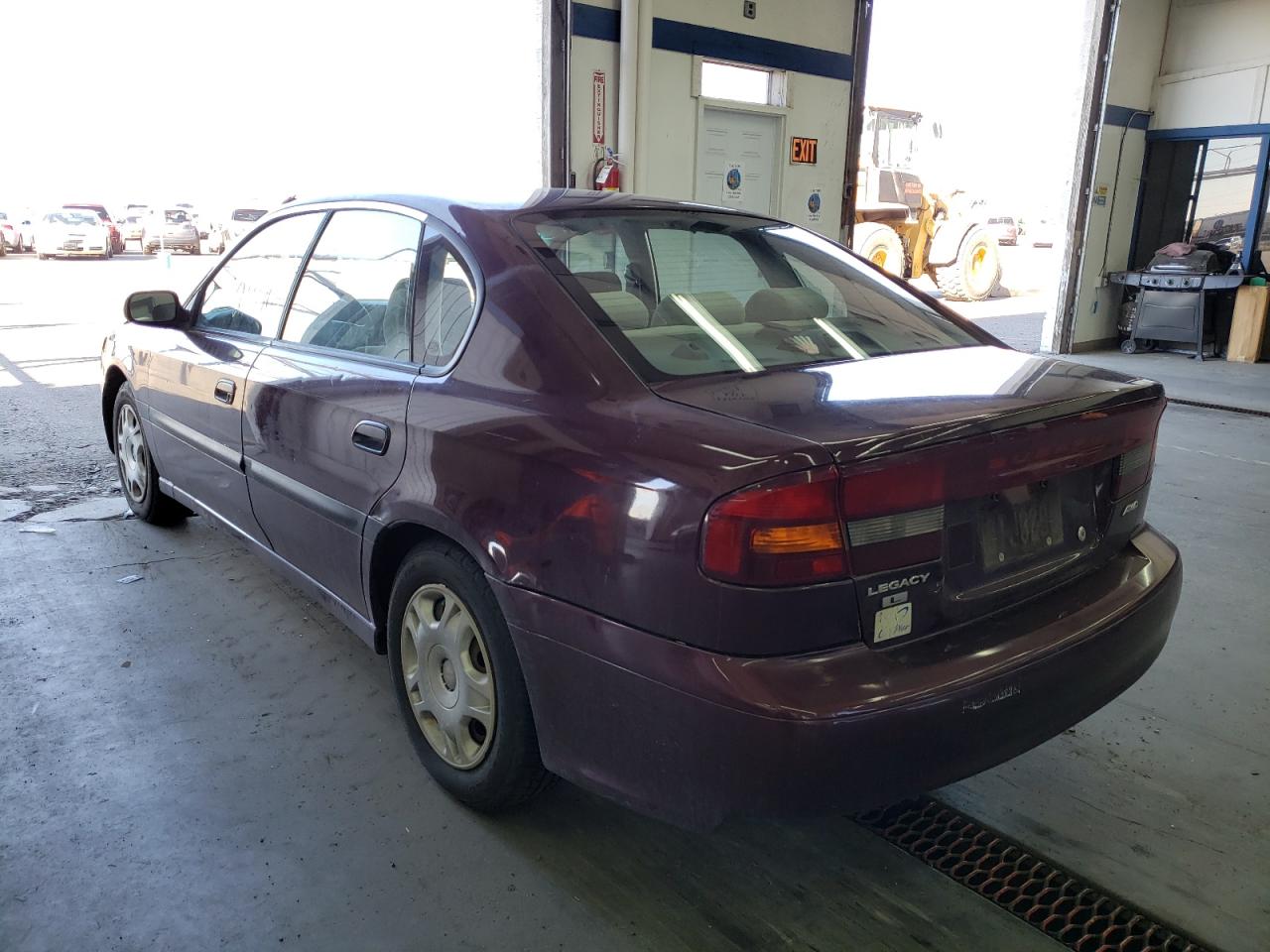 Photo 3 from auction – 2000 SUBARU LEGACY L with VIN 4S3BE635XY7212959
