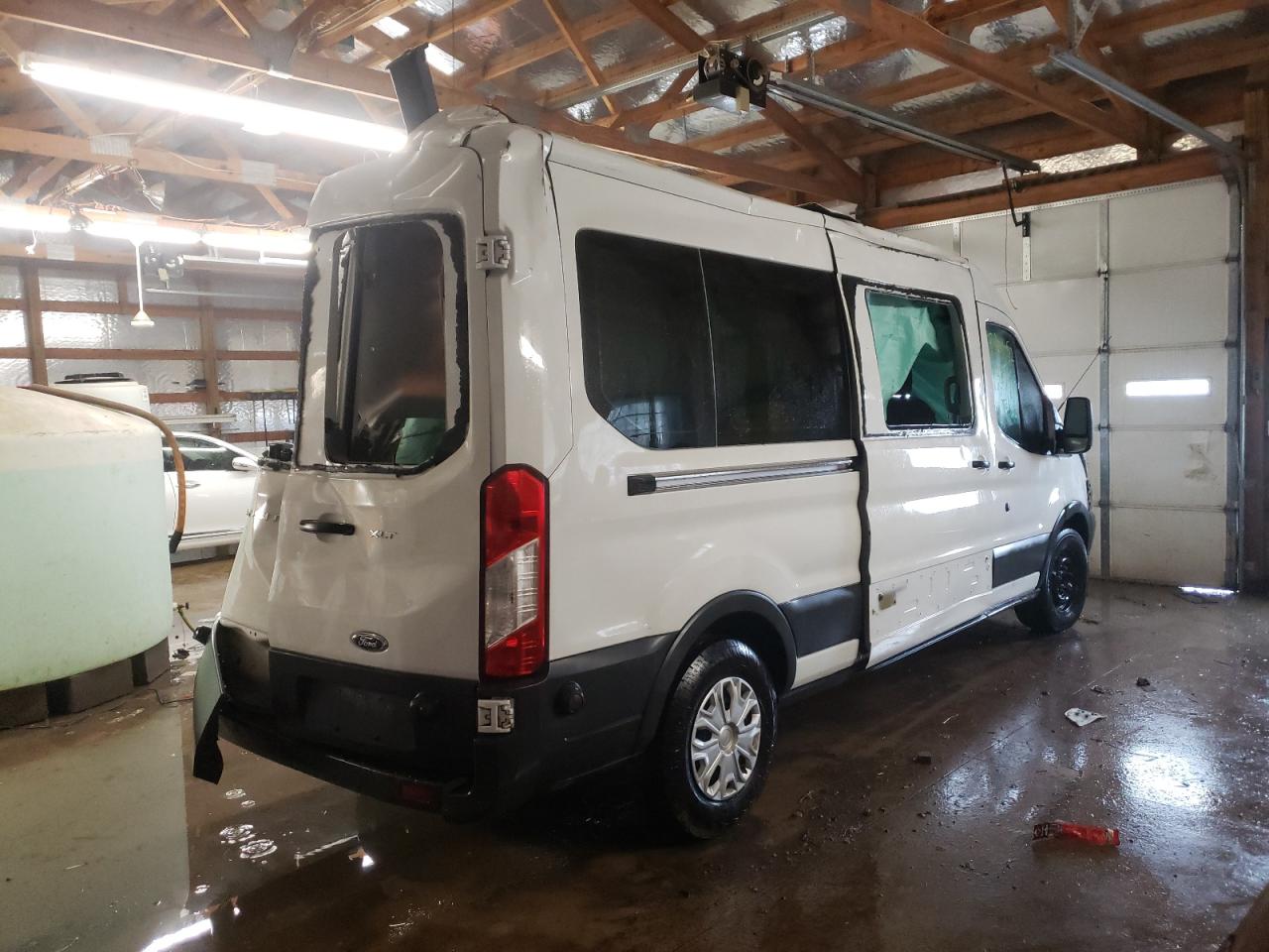 Photo 4 from auction – 2015 FORD TRANSIT T- with VIN 1FBZX2CM1FKB00106